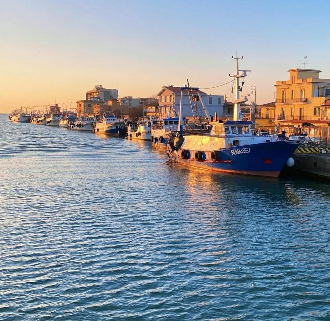 Domusbea Lägenhet Fiumicino Exteriör bild